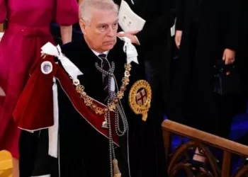 El golpe final de Carlos III: el príncipe Andrés despojado de su título y expulsado de su domicilio por prescripción del rey