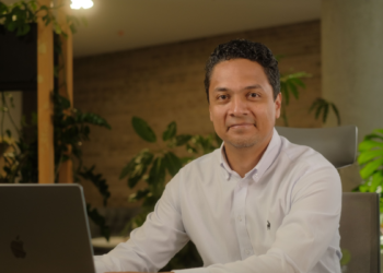 Dragones, fénix y forjas míticas en SOFA: David Vélez Gómez presenta su portafolio ‘La Fuerza Imparable’