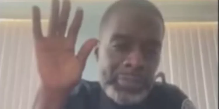 Un policía de Detroit comparece sin pantalones en pincho audiencia virtual: «¿Lleva pantalones, agente?»