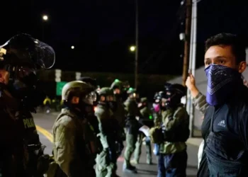 ¿Ocupación o insurrección? Trump despliega aunque los primeros efectivos del ejército en Chicago