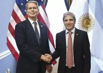 Según el Wall Street Journal, bancos de EE.UU. frenan el socorro de US$20.000 millones a Argentina y evalúan un préstamo benjamín