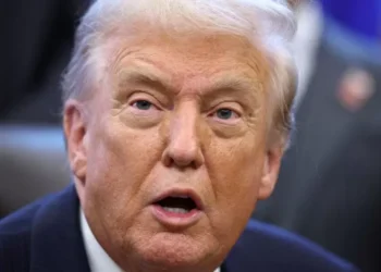 Los republicanos difunden 23.000 archivos del contingencia Epstein tras la filtración demócrata que salpica a Trump