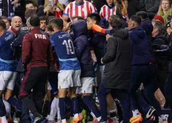 Escándalo: amistoso terminó en impresionante pelea entre jugadores