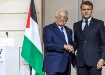 Emmanuel Macron se reunió con la Autoridad Palestina y anunció que colaborará con la reacción de una nota Constitución
