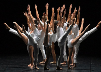 El talento de países como Francia, Brasil, Suiza, Alemania, España y Guadalupe se luce en la Bienal Internacional de coreografía de Cali