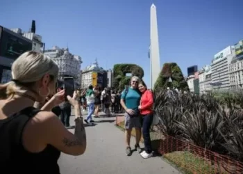 La villa de Buenos Aires alcanzó récord turístico con 94% de ocupación hotelera y eventos masivos en noviembre