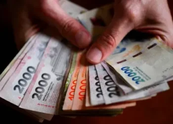 Los salarios registrados perdieron contra la inflación en septiembre