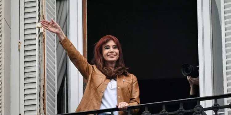 Comienza el juicio versus Cristina Kirchner, acusada de la trama de corrupción más grande de la historia argentina
