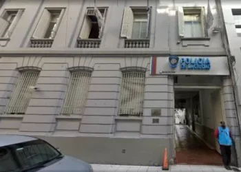 El número de detenidos en comisarías se duplicó en los últimos diez años