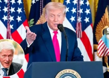 violento por el caso Epstein, Trump pide investigar a Bill Clinton y al JP Morgan