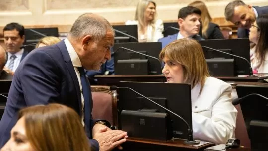 Luis Juez se sumó a La Libertad Avanza y Patricia Bullrich lo festejó: “Un macho de convicciones firmes, decente”