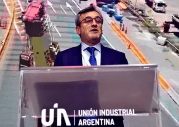 La UIA alertó por el estorbo productivo y la pérdida de empleos tras la reunión con Caputo
