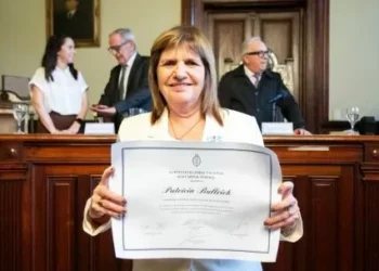 Patricia Bullrich formalizó su salida del Ministerio de Seguridad ante Javier Milei