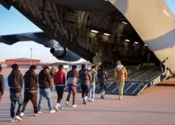 Donald Trump busca disminuir depósitos industriales en megacentros de confinamiento de migrantes ilegales