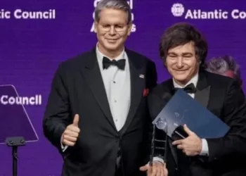 Scott Bessent canceló su viaje a la Argentina tras la decisión de Milei de no ir al rifa del Mundial en Estados Unidos