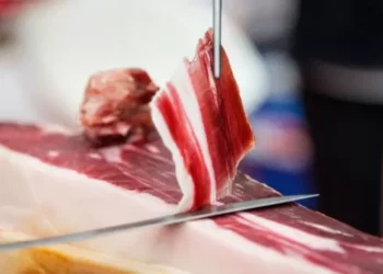 Por qué acaban de prohibir el ingreso a la Argentina de jamón despiadado español
