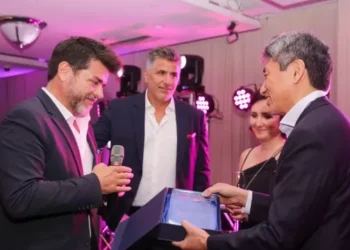 TecPlata distinguió a Ocean Network Express (ONE) por su aporte al tienda exterior