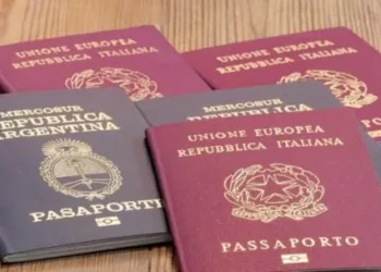 Estados Unidos planea verificar cinco años del historial de redes sociales a los turistas