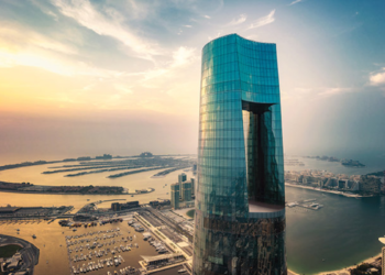 Abren el hotel más alto del planeta en Dubái: esto cuesta hospedarse una noche