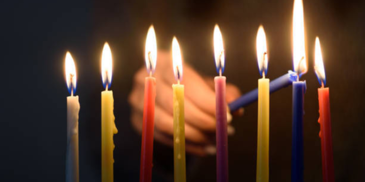 Día de las Velitas 2025: ¿cuál es la hora indefinido para encenderlas en Colombia?