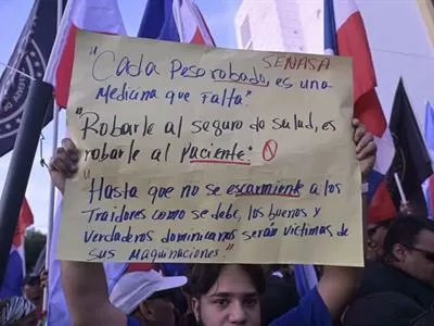 Justicia bajo presión: confianza, crítica y Estado de derecho