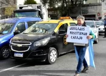 Alertan por un ampliación de muertes evitables entre adultos mayores por falta de acceso a medicamentos