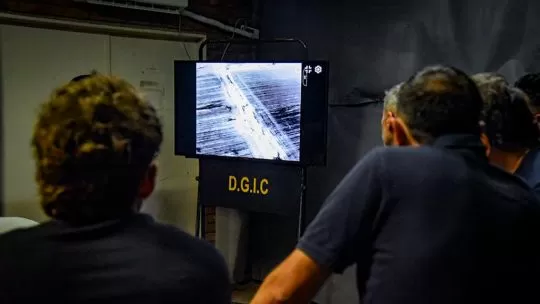 acceso a una banda que usaba drones para ingresar drogas y celulares al penal de Bouwer