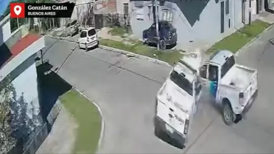 Dos patrulleros chocaron entre sí en pincho persecución: hay cuatro policías heridos