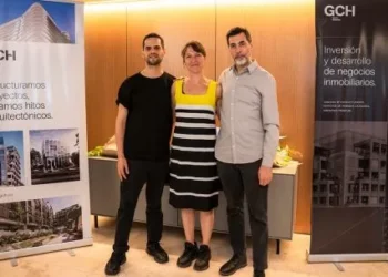 El Premio GCH anunció a los artistas ganadores que intervendrán el vallado de hálito Núñez