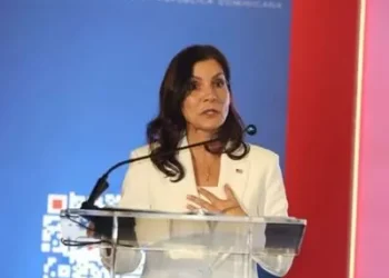 El discurso de Leah Campos y el Cardenal López Rodríguez