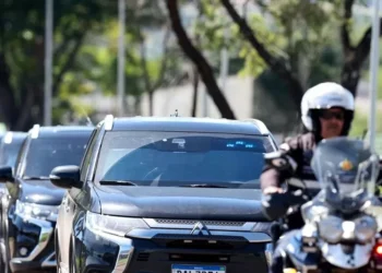 Bolsonaro sale de prisión e ingresa en el sanatorio para someterse a una operación