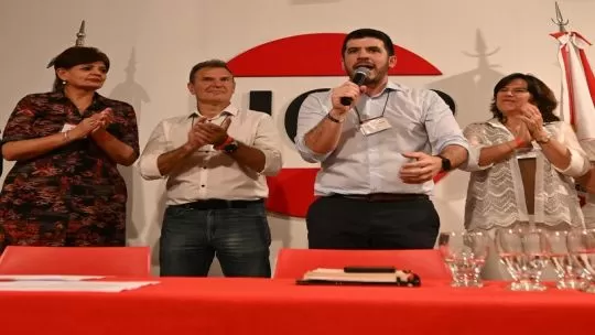 Internas radicales con aire: el factor Bee Sellares para la intendencia y la legitimidad de De Loredo en provincia