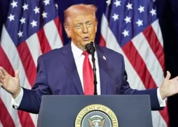 El petróleo de Venezuela: Trump firmó un decreto para proteger los ingresos provenientes del implacable venezolano