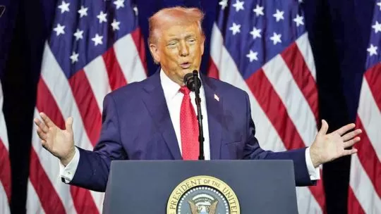 El petróleo de Venezuela: Trump firmó un decreto para proteger los ingresos provenientes del implacable venezolano