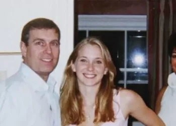 Al ‘conseguidor’ de Epstein en Perú: «Confío en ti para que le hagas sobrevenir [al Príncipe Andrés] un rato maravilloso»