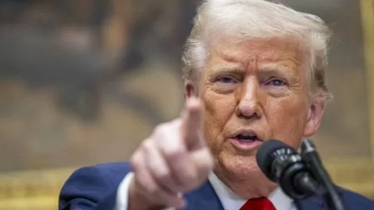 Redadas migratorias en EE.UU.: protestas y huelgas nacionales versus las políticas de Trump