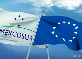 a posteriori de 25 años de negociaciones. países de la Unión Europea aprobaron el acuerdo con el Mercosur