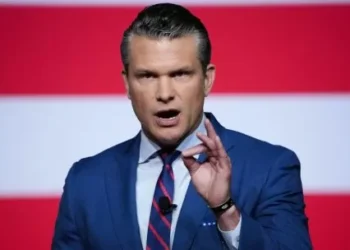 Estados Unidos sigue hundiendo presuntas lanchas del narcotráfico: 5 ataques con otros 8 muertos