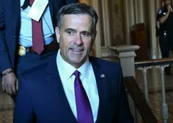 El jefe de la CIA viajó a Venezuela y se reunió con Delcy Rodríguez: los motivos de la encuentro