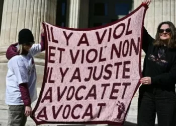 Efecto Pelicot en Reino Unido: exconcejal británico confiesa haber drogado y transgredido a su esposa durante 13 años