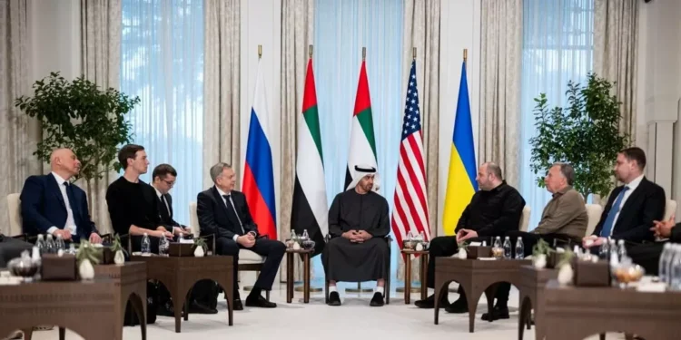 Ucrania encara las conversaciones de tregua con la exigencia rusa de ceder todo el Dombás