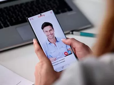 Redes sociales: A propósito de un artículo de Aníbal de estela