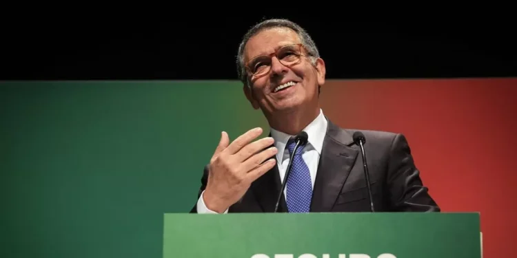 La izquierda portuguesa cierra filas con Seguro mientras la derecha evita posicionarse