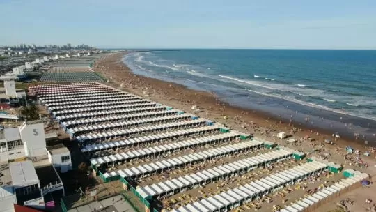 Más allá de Bristol y Varese: las playas más tranquilas de océano del Plata para veranear