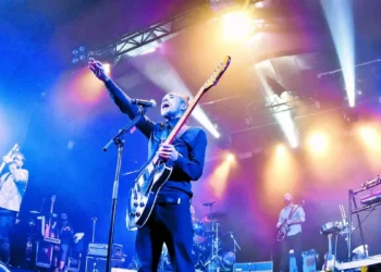 Café Tacvba pide que retiren su música de Spotify: ‘escuchen nuestra música en otras plataformas y jamás formen lugar de los abusos del poder’