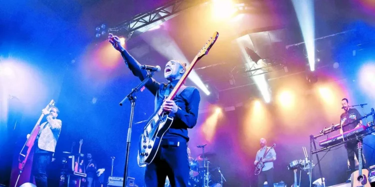 Café Tacvba pide que retiren su música de Spotify: ‘escuchen nuestra música en otras plataformas y jamás formen lugar de los abusos del poder’