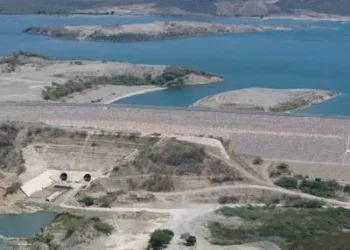 Presa de Monte Grande: llena de agua, de vacíos y atrasos social