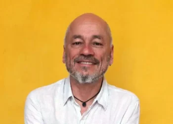 Por qué me enganchó ‘Betty la cacatúa: la historia continúa’ / ‘El otro lado’, columna de opinión de Ómar Rincón