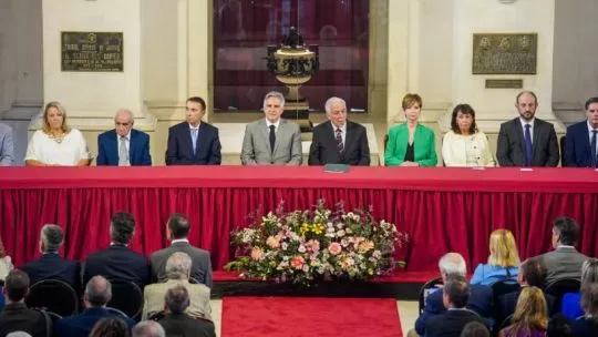 Toma de deuda de Llaryora: qué dice la presentación de legisladores opositores al delegación Superior de Justicia