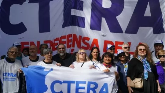 Los gremios docentes de la CGT se suman al paro nacional de CTERA el 2 de marzo y peligra el venida de clases